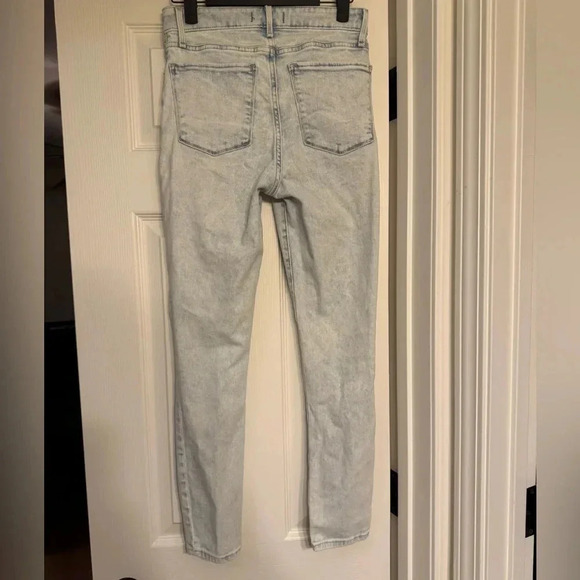 Abercrombie And Fitch  Light Wash Size 2 (26) - Picture 4 of 7